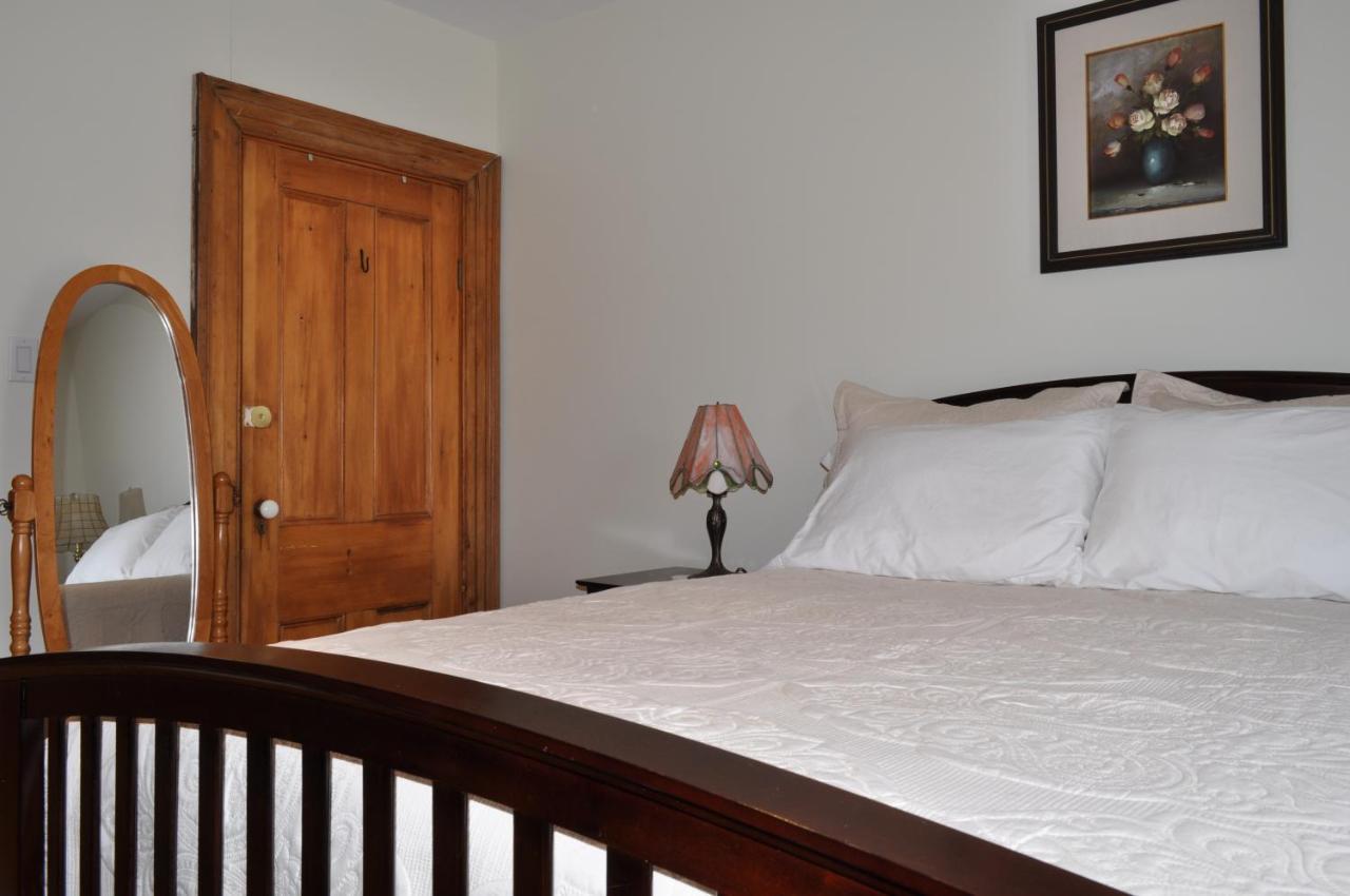 Holman'S Heritage Suites Summerside Exterior photo
