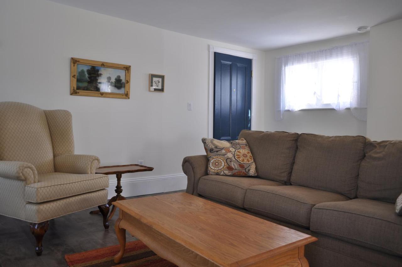 Holman'S Heritage Suites Summerside Exterior photo